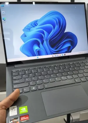 New Laptop Lenovo Yoga 2 16GB AMD Ryzen 7 SSD 512GB