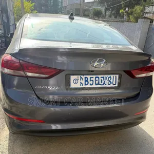 Hyundai Avante 2017 Gray