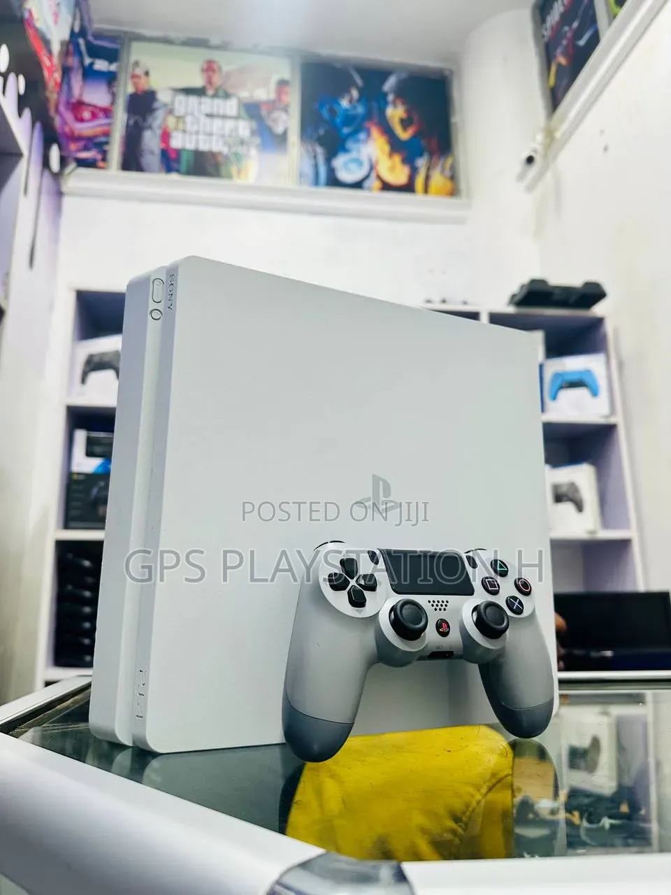Playstation 4 Slim Jealbreak የፈለጋችሁትን Game እናረጋለን