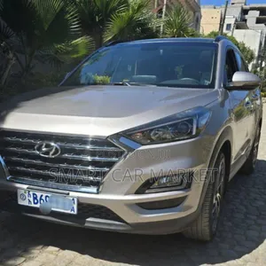 Hyundai Tucson 2020 Gold