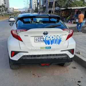 Toyota C-HR 2022 White
