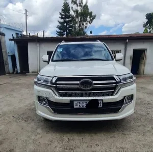 Toyota Land Cruiser 2020 White