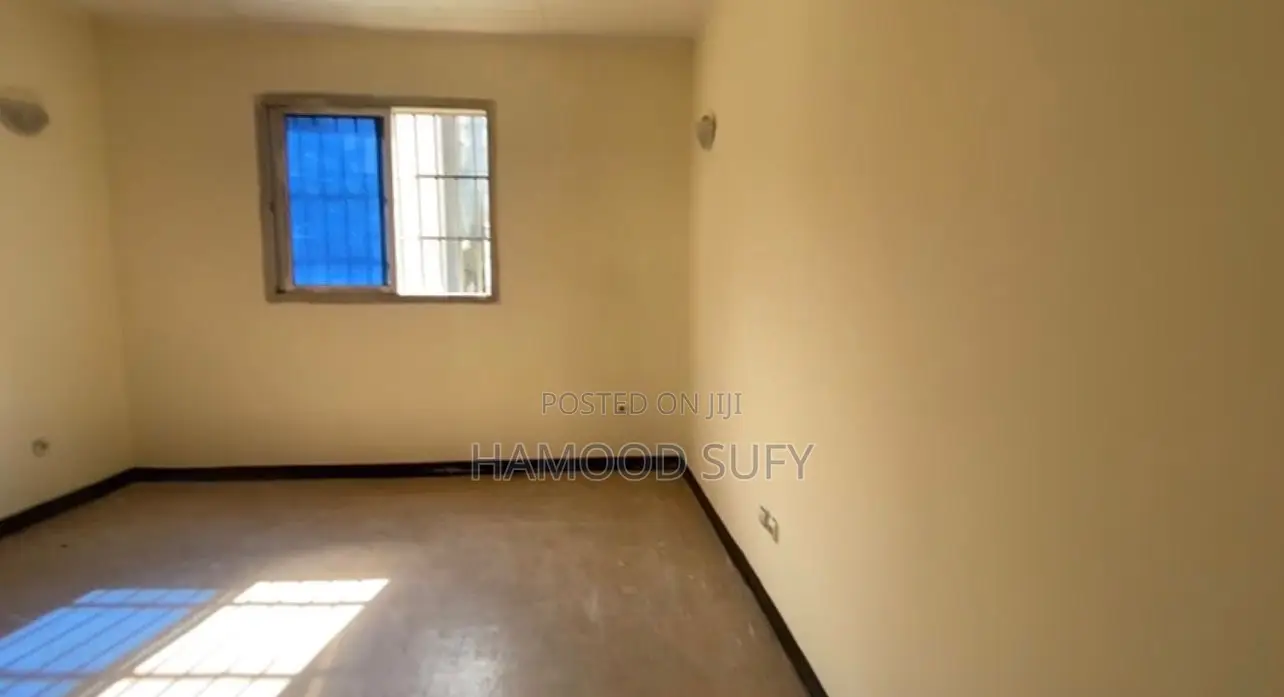 6bdrm Villa in Bole for rent