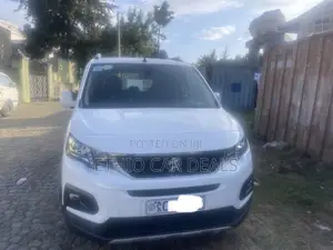 Peugeot Partner 2019 White