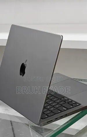 New Laptop Apple MacBook Pro 2023 M3 14-inch 8GB Apple M3 Pro SSD 512GB