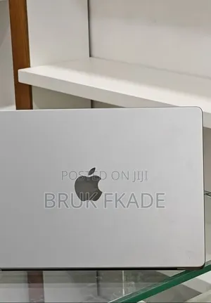 New Laptop Apple MacBook Pro 2023 M3 14-inch 8GB Apple M3 Pro SSD 512GB