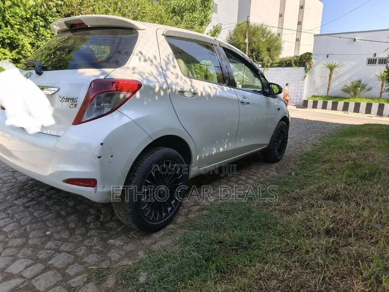Toyota Yaris 2015 Silver