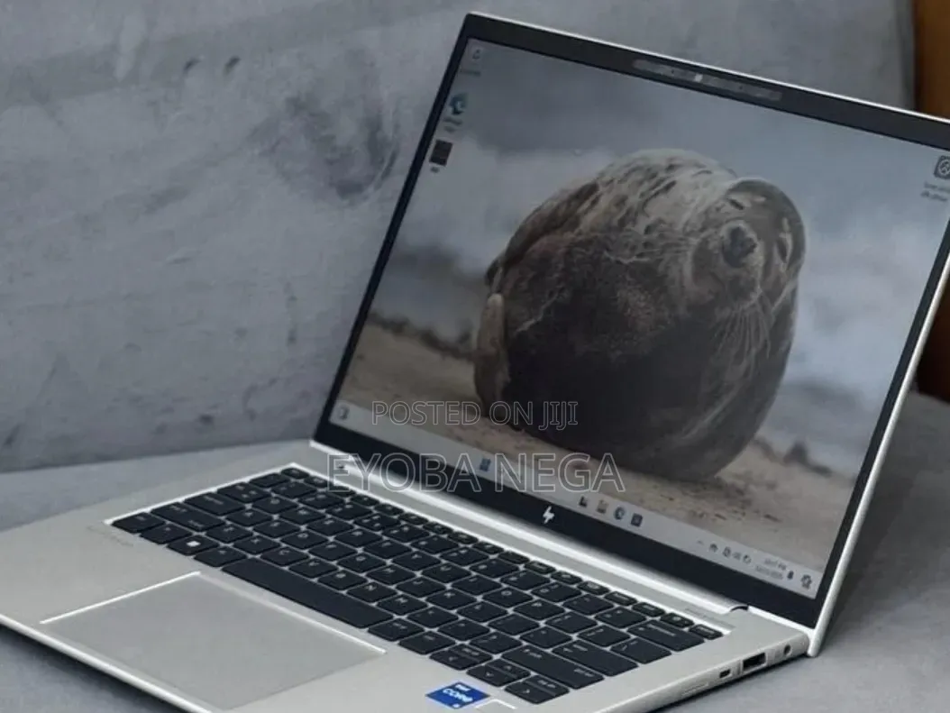 New Laptop HP EliteBook 840 G9 16GB Intel Core i7 SSD 512GB