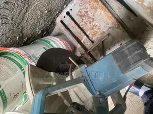 Metal Cutting Machine – Good Working Condition
