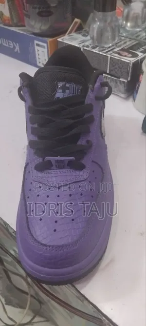 ጫማ Nike Airforce Barca