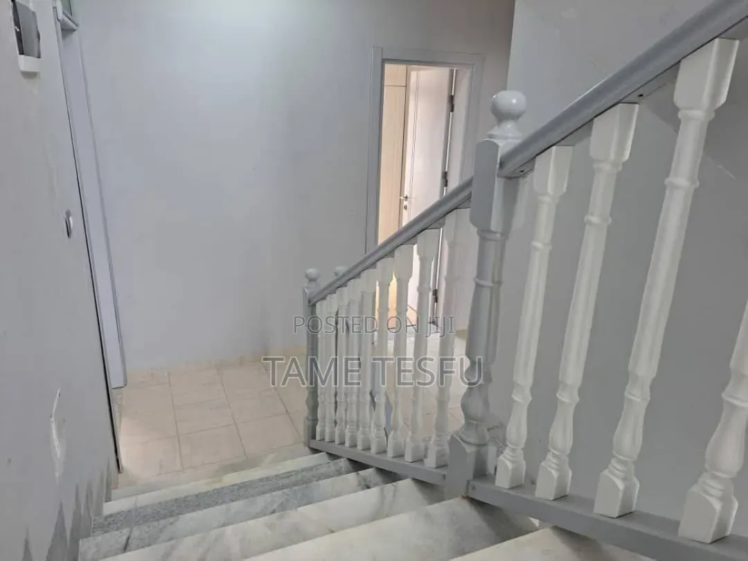 Furnished 6bdrm House in ባዱሜ, Bole for sale