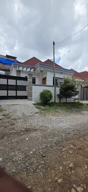 Furnished 3bdrm Villa in ሀያት, Bole for sale