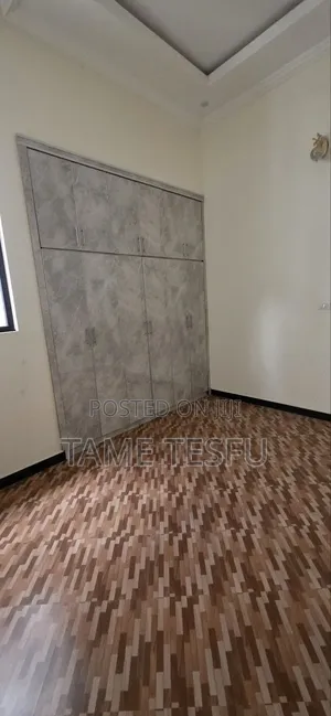 Furnished 3bdrm Villa in ሀያት, Bole for sale