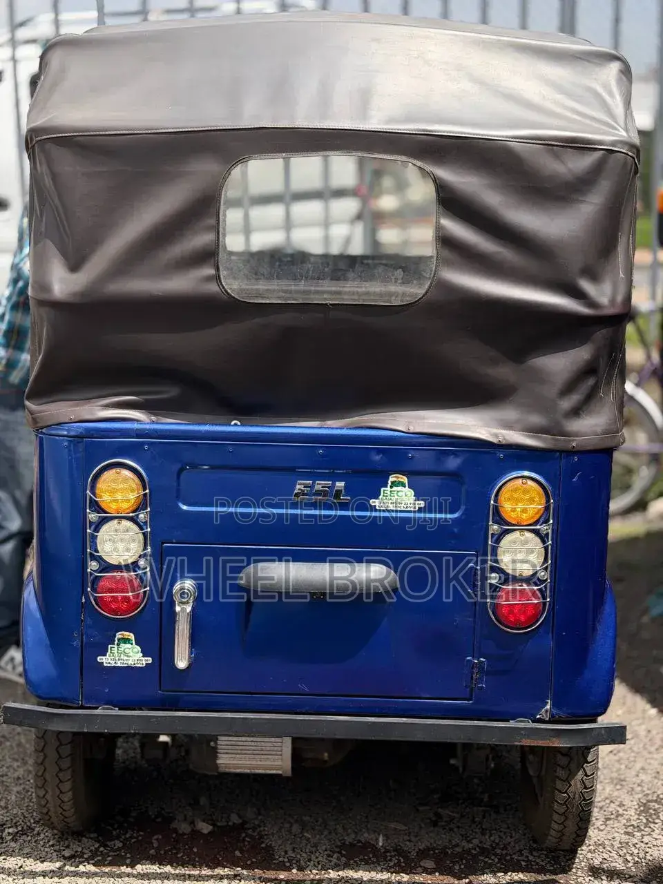New Bajaj 2023 Black