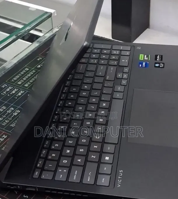 New Laptop HP Victus 15 16GB Intel Core i7 SSD 1T