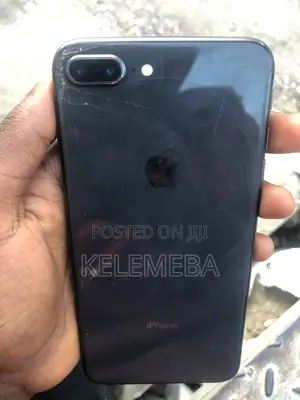 Apple iPhone 8 Plus 64 GB Black