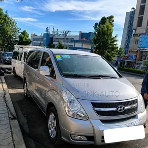 Hyundai H1 2015 Silver