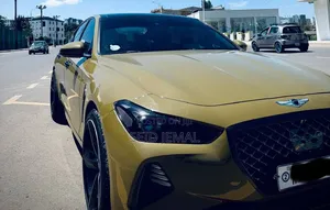 Genesis G70 2018 Yellow
