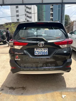 Toyota Rush 2022 Black