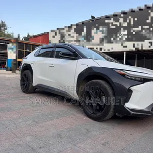 Toyota bZ4X 2023 White