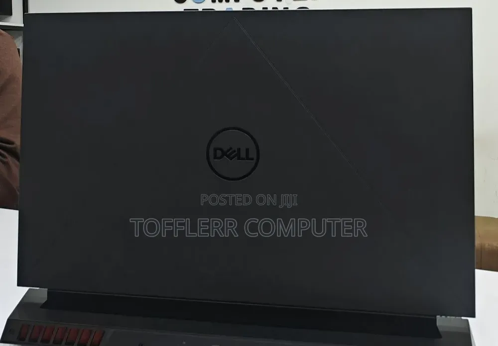New Laptop Dell XPS 15 8GB Intel Core i7 SSD 512GB