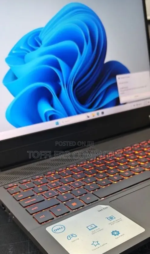 New Laptop Dell XPS 15 8GB Intel Core i7 SSD 512GB