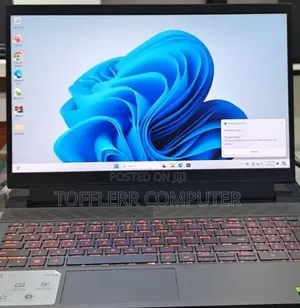 New Laptop Dell XPS 15 8GB Intel Core i7 SSD 512GB
