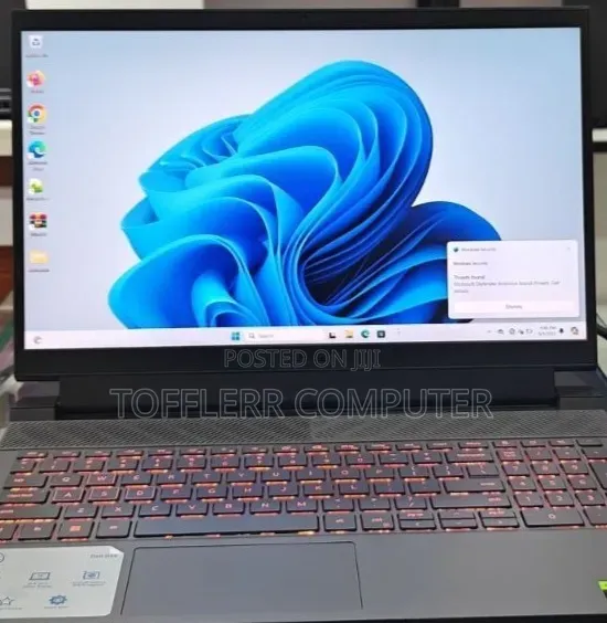 New Laptop Dell XPS 15 8GB Intel Core i7 SSD 512GB