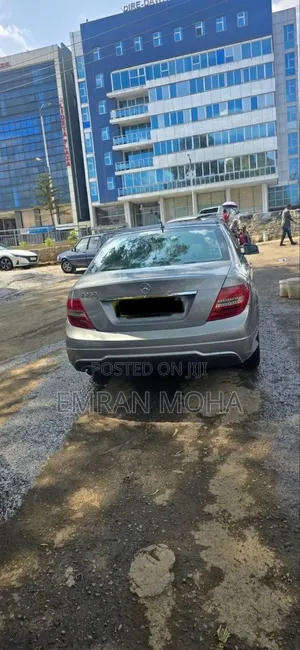 Mercedes-Benz C200 2012 Silver