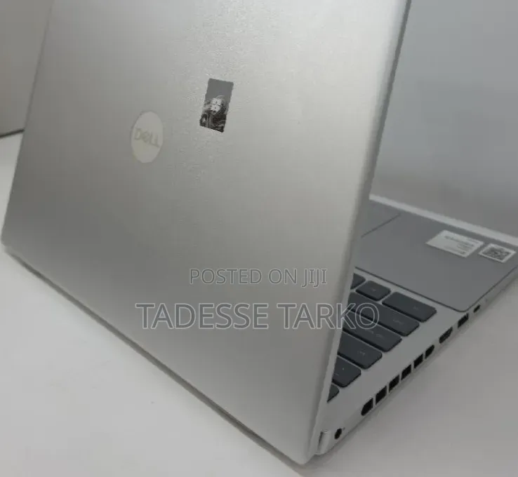 New Laptop Dell Inspiron 15 16GB Intel Core i5 SSD 512GB