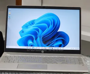 New Laptop HP Pavilion 15 8GB Intel Core i5 SSD 512GB
