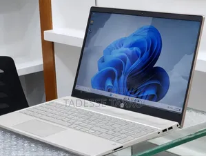 New Laptop HP Pavilion 15 8GB Intel Core i5 SSD 512GB
