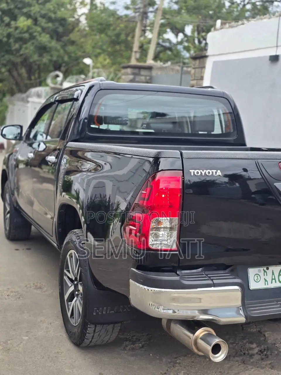 Toyota Hilux Revo Double Cab Deisel 2.4 AWD 2018 Black