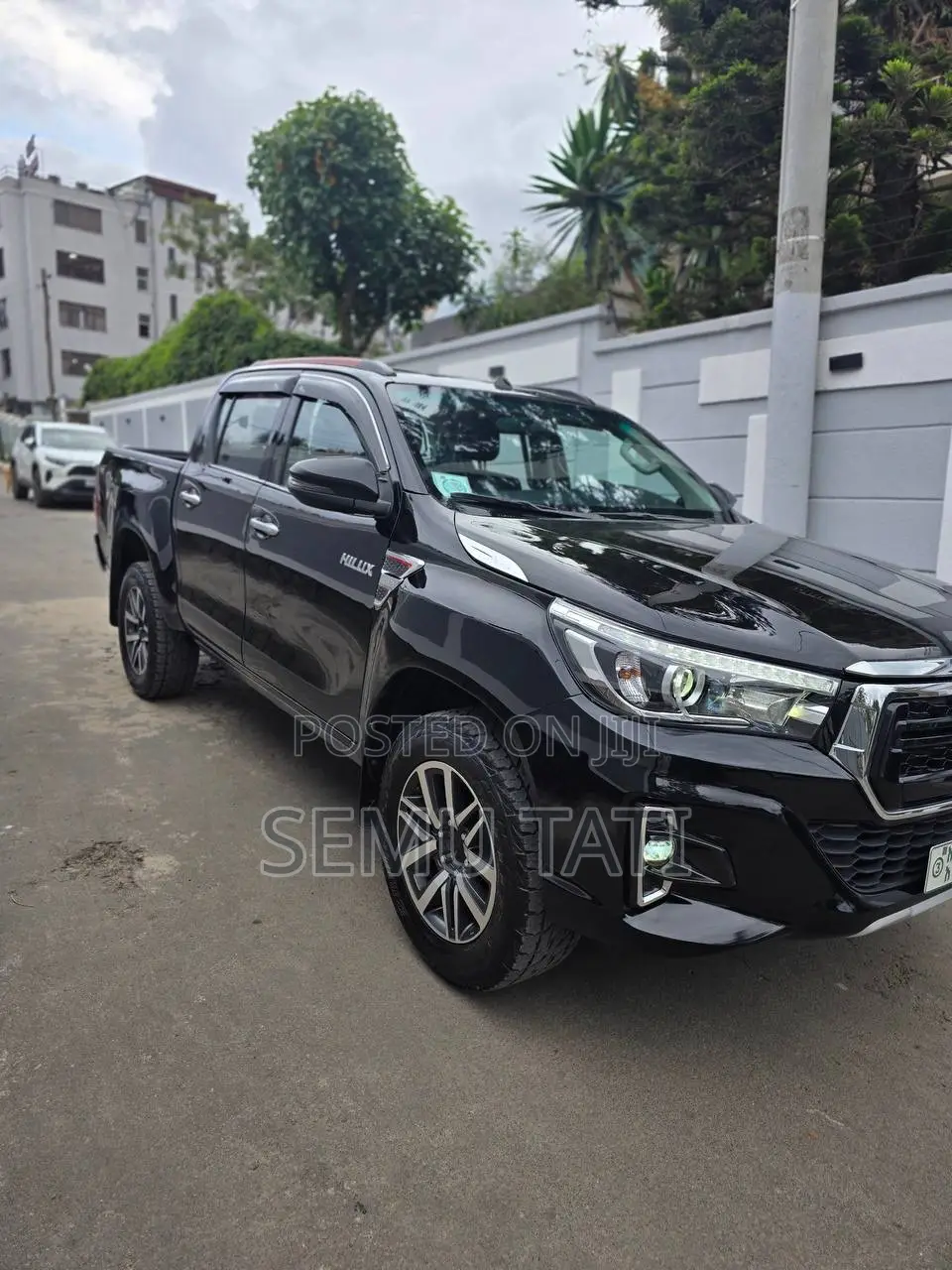 Toyota Hilux Revo Double Cab Deisel 2.4 AWD 2018 Black