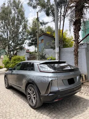 Cadillac Lyriq 2023 Silver