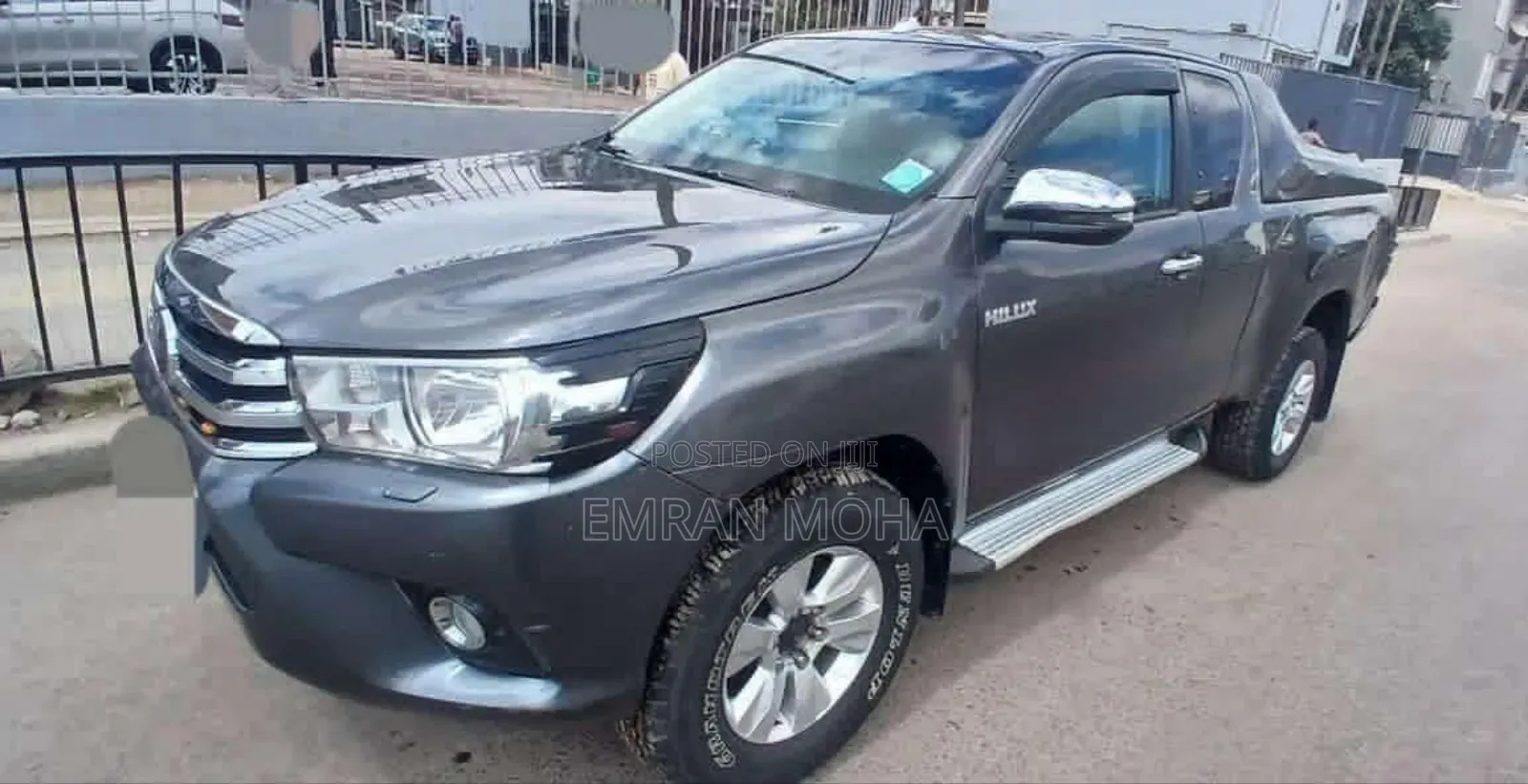 Toyota Hilux 2017 Gray