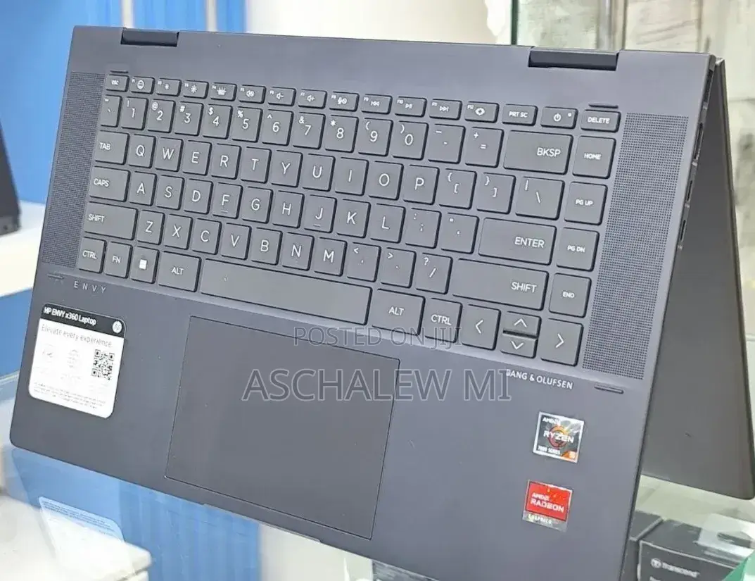 New Laptop HP Envy X360 16GB AMD Ryzen 5 SSD 256GB