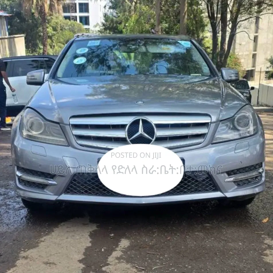 Mercedes-Benz C200 2013 Silver
