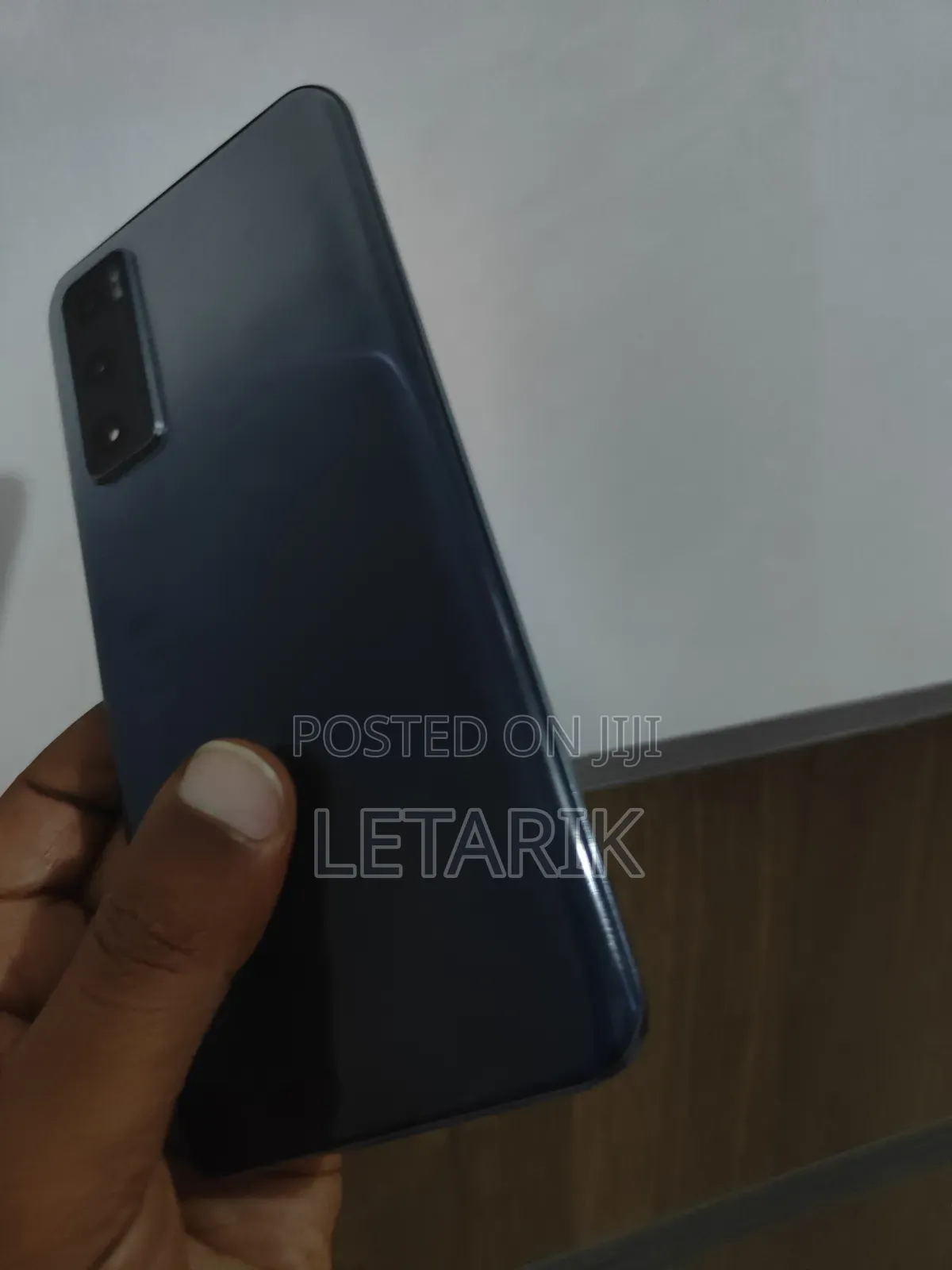 Vivo V23 128 GB