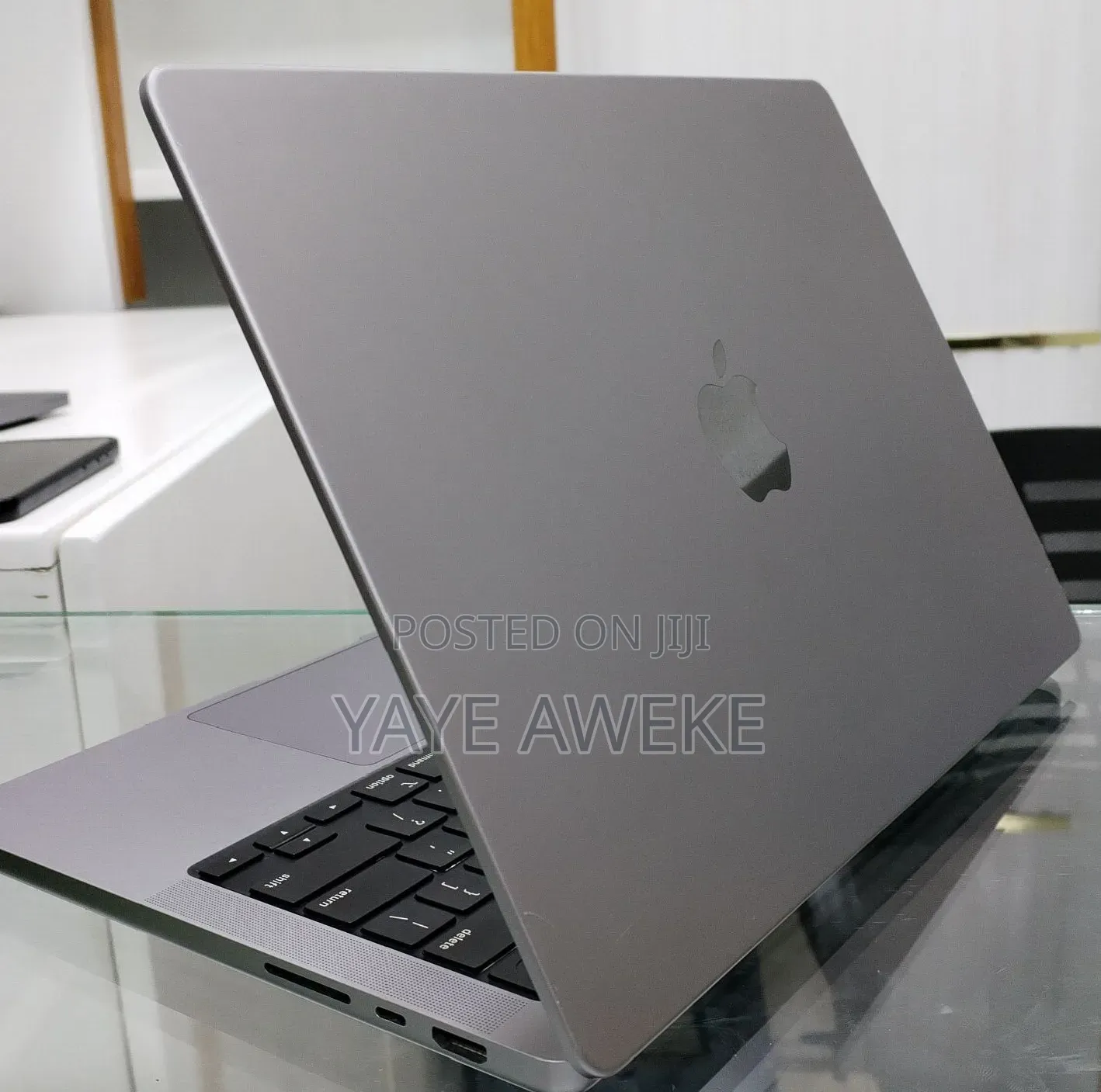 New Laptop Apple MacBook Pro M1 16GB Apple M1 SSD 512GB