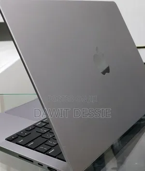 New Laptop Apple MacBook Pro M1 16GB Apple M1 Pro SSD 512GB