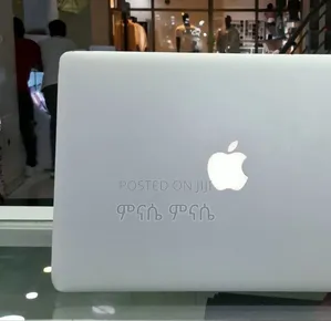 New Laptop Apple MacBook 2015 8GB Intel Core i5 SSD 128GB