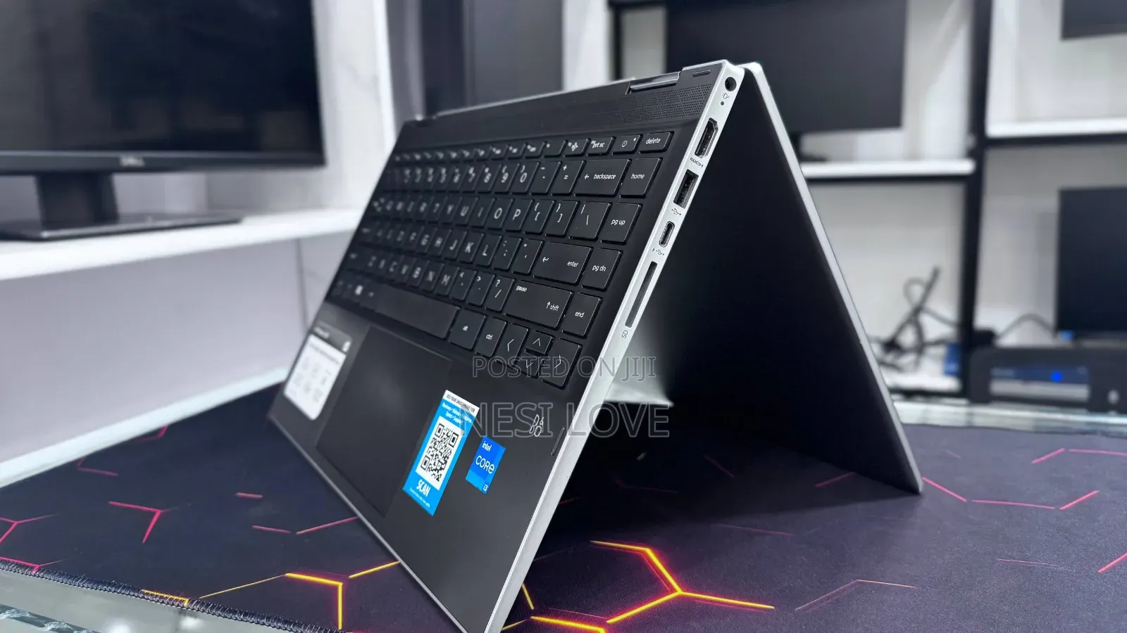 New Laptop HP Pavilion X360 16GB Intel Core i3 SSD 512GB