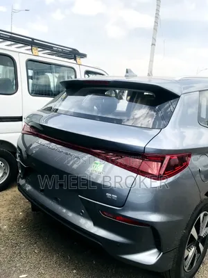 New BYD E2 43 kWh 94 hp FWD 2024 Blue