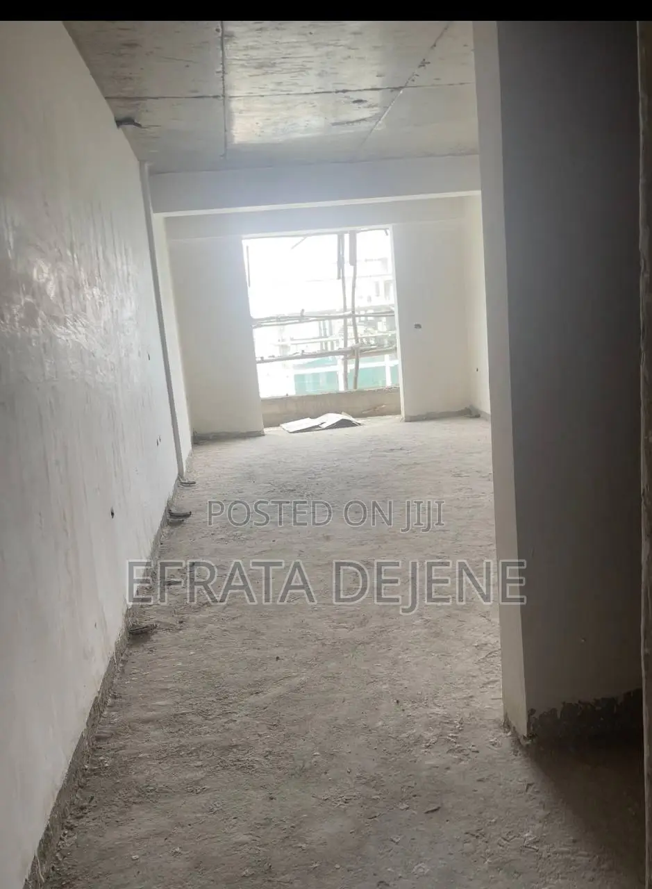 1bdrm Apartment in አያት ሎሚያድ, Bole for sale