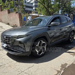 Hyundai Tucson 2022 Silver