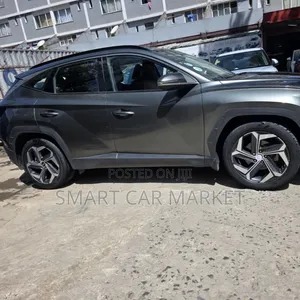 Hyundai Tucson 2022 Silver