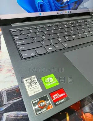 New Laptop Lenovo Yoga 3 16GB AMD Ryzen 7 SSD 512GB