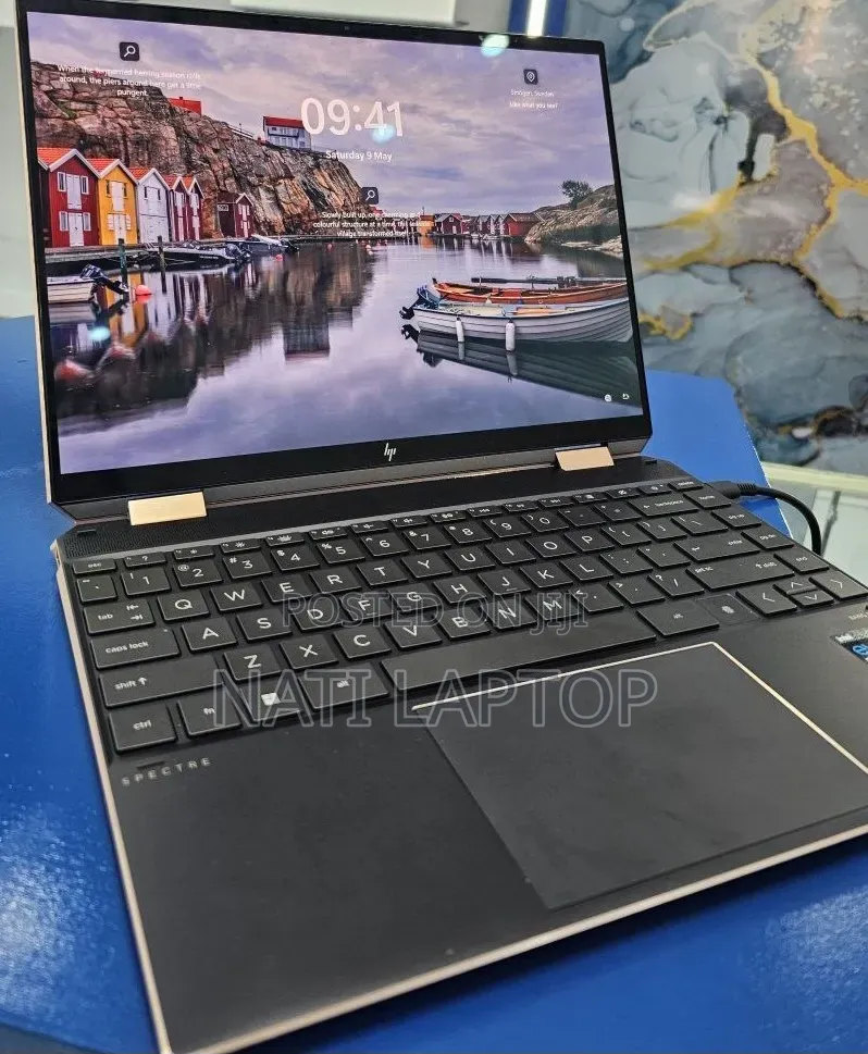 New Laptop HP Spectra 13 16GB Intel Core i7 SSD 512GB