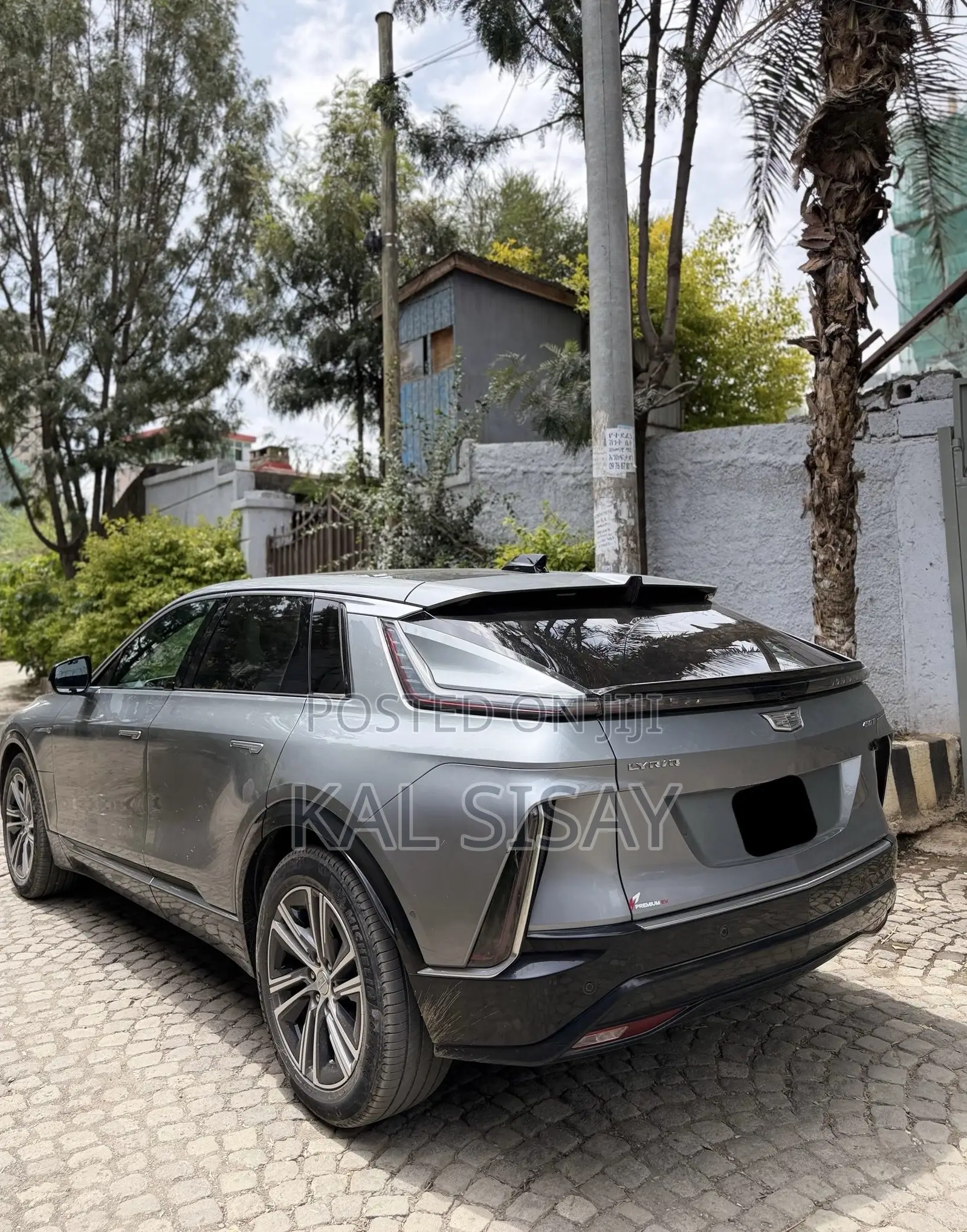Cadillac Lyriq 2023 Silver